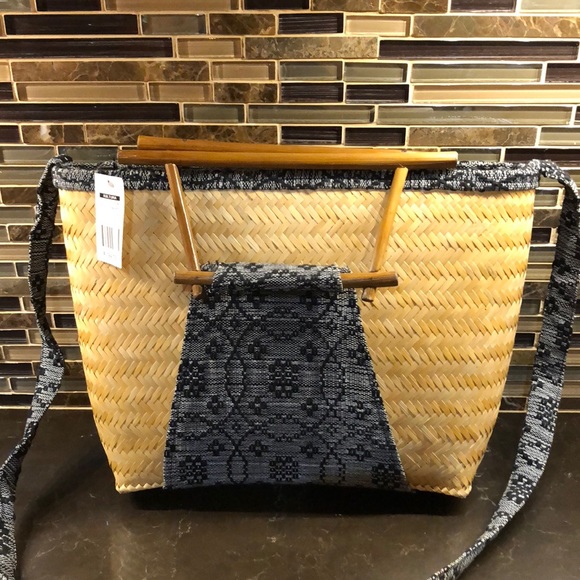 kultura Bags Nwt Kultura Straw Bag Viole Canvas Purse Poshmark